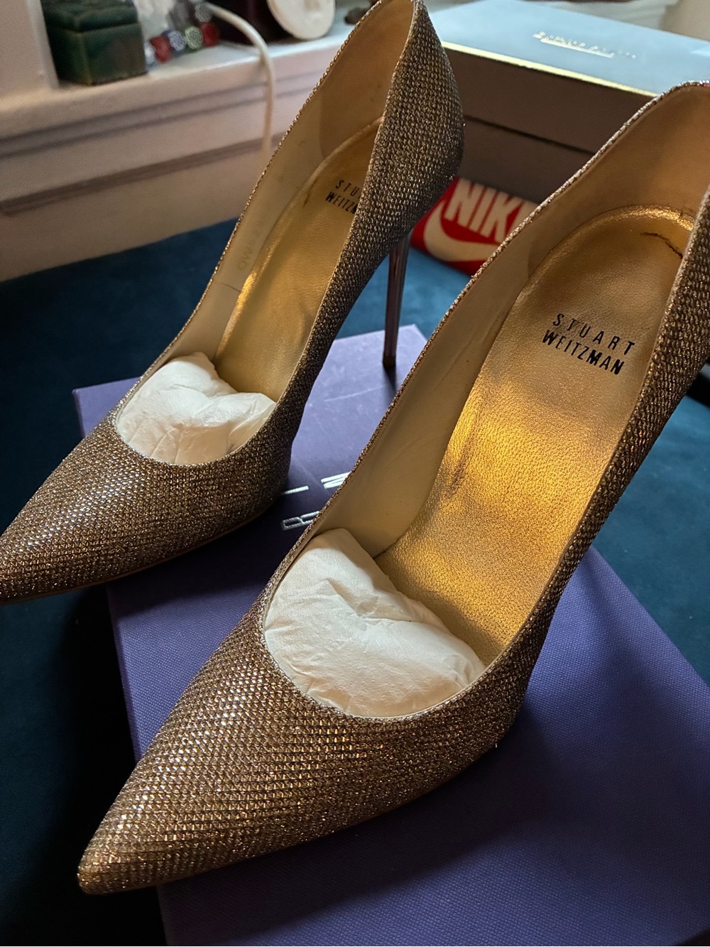 Stuart Weitzman Gold Glitter Pointed Toe Stiletto Heels